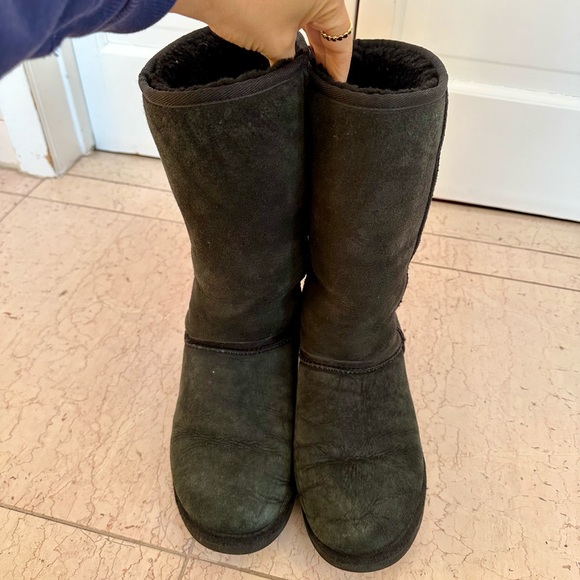 UGG Australia Black Tall Shearling Boots - Picture 8 of 16